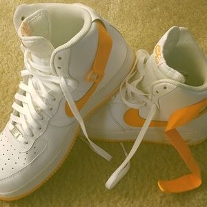 Meet your Posher, Johnathan